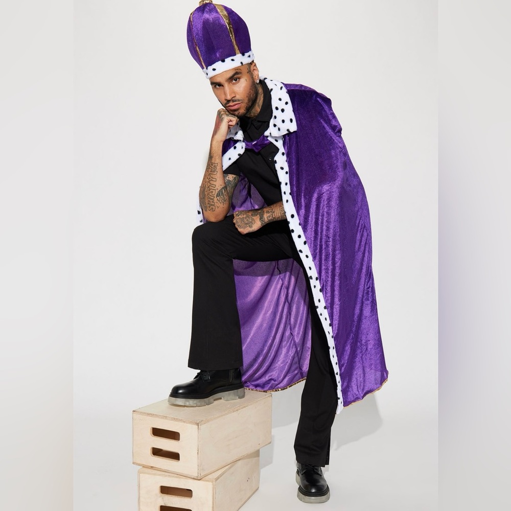 FASHION NOVA KING COSTUME